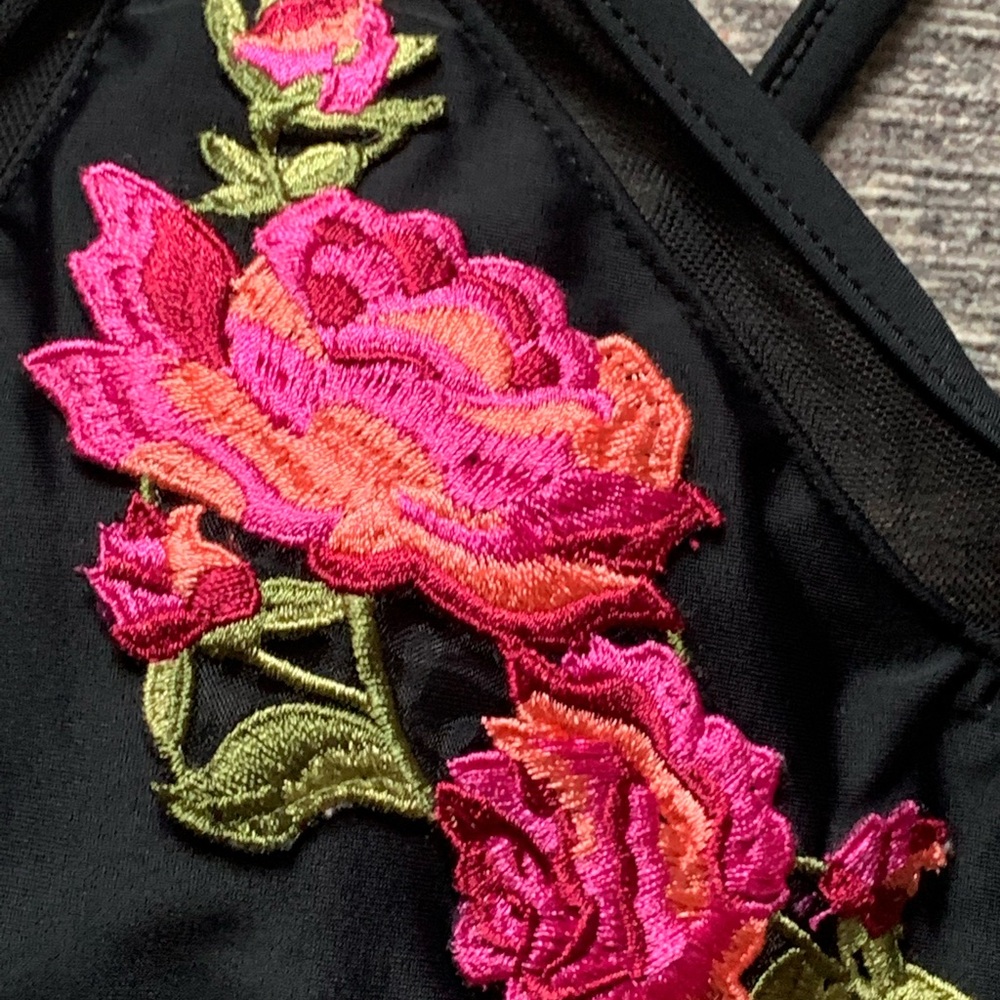 Xhilaration Embroidered One Piece Swimsuit Black Cross Back Mesh Floral S - Picture 6 of 10